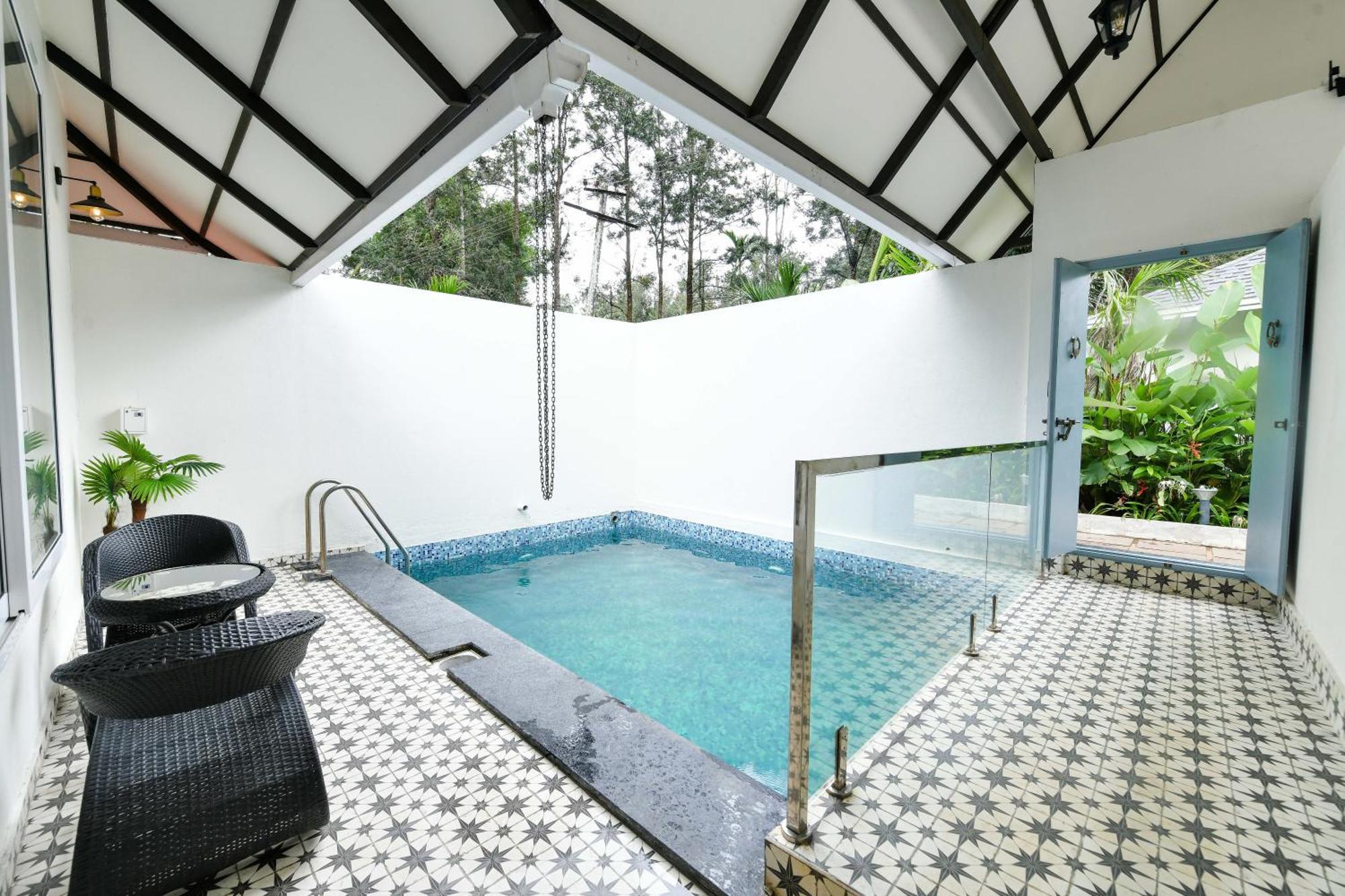 Inventree Aranya Resort & Spa Мадікері Екстер'єр фото