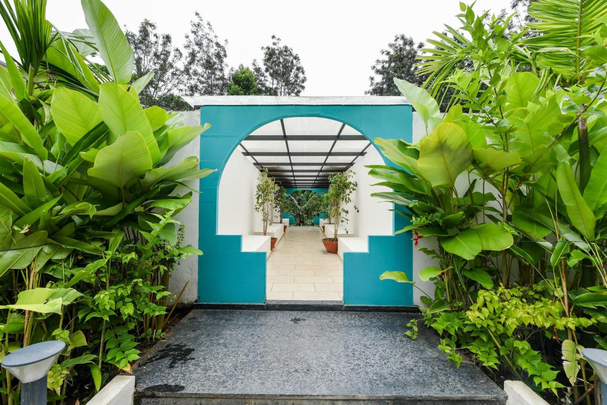 Inventree Aranya Resort & Spa Мадікері Екстер'єр фото